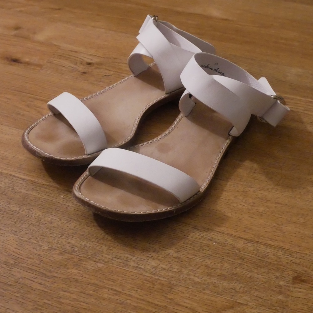 Joie strappy sandals size 5